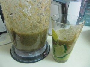 שייק ירוק ניסיוני אירינה גלוזמן, בריאות בקלות, תזונה טבעית, תזונה נכונה, אורח חיים בריא, אימון אמהות עסוקות